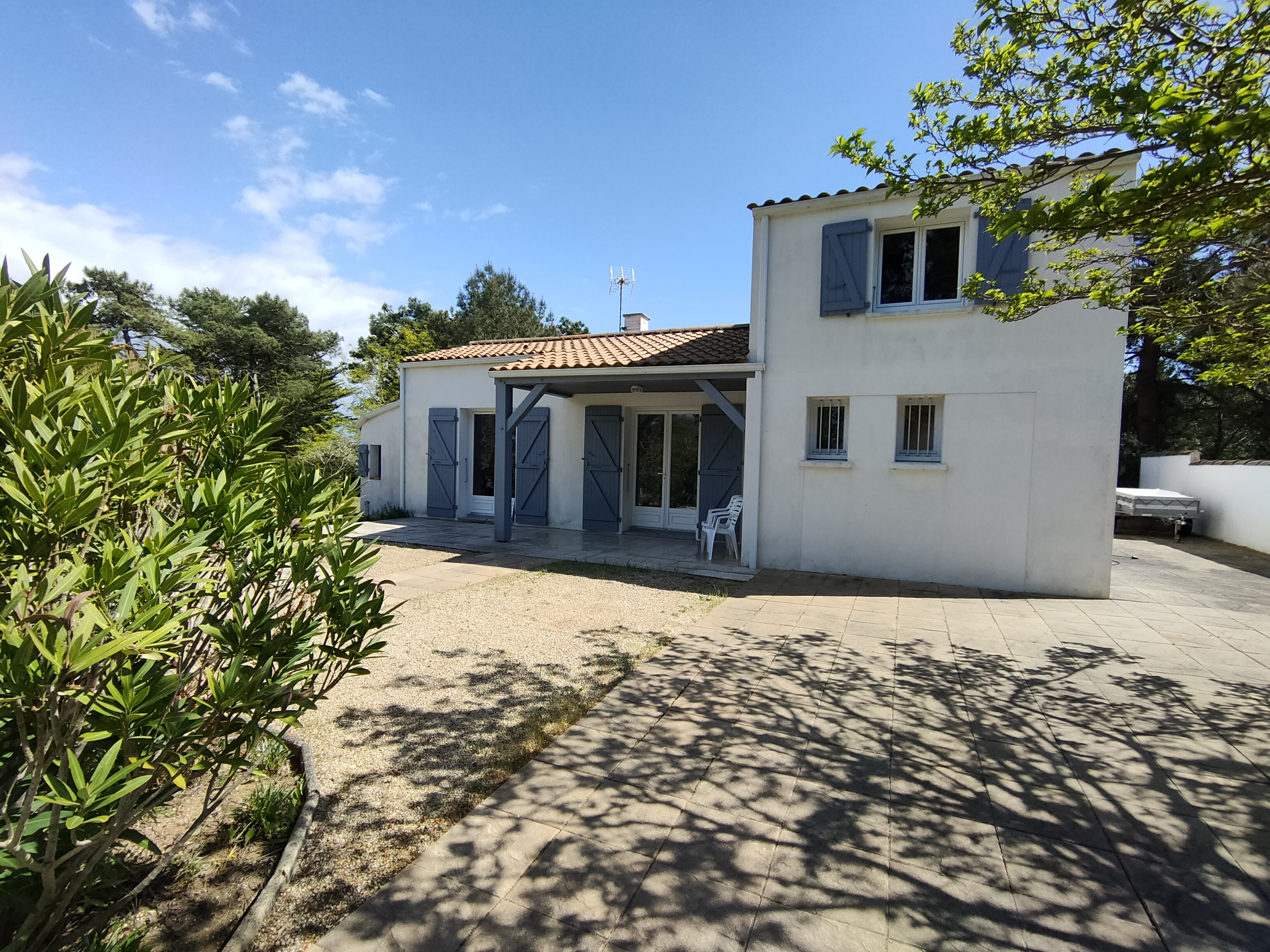 Villa au calme dans secteur boisé très recherché